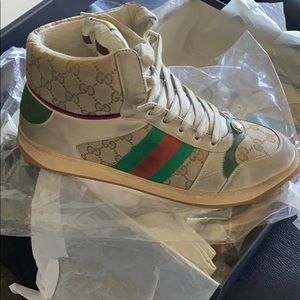 S🅾️LD‼️Never Worn Gucci Hightop Sneakers